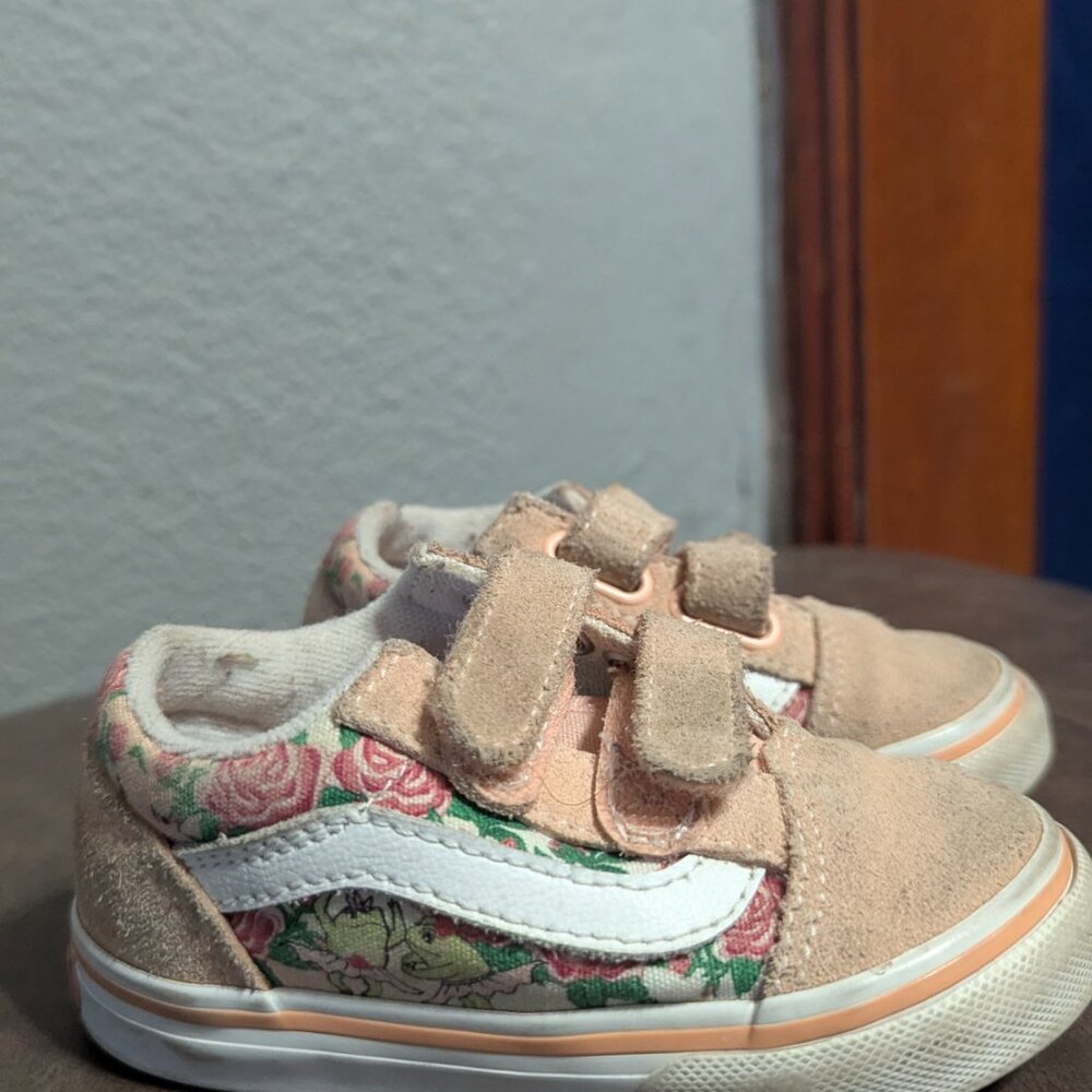 Vans - Picture 5 of 5